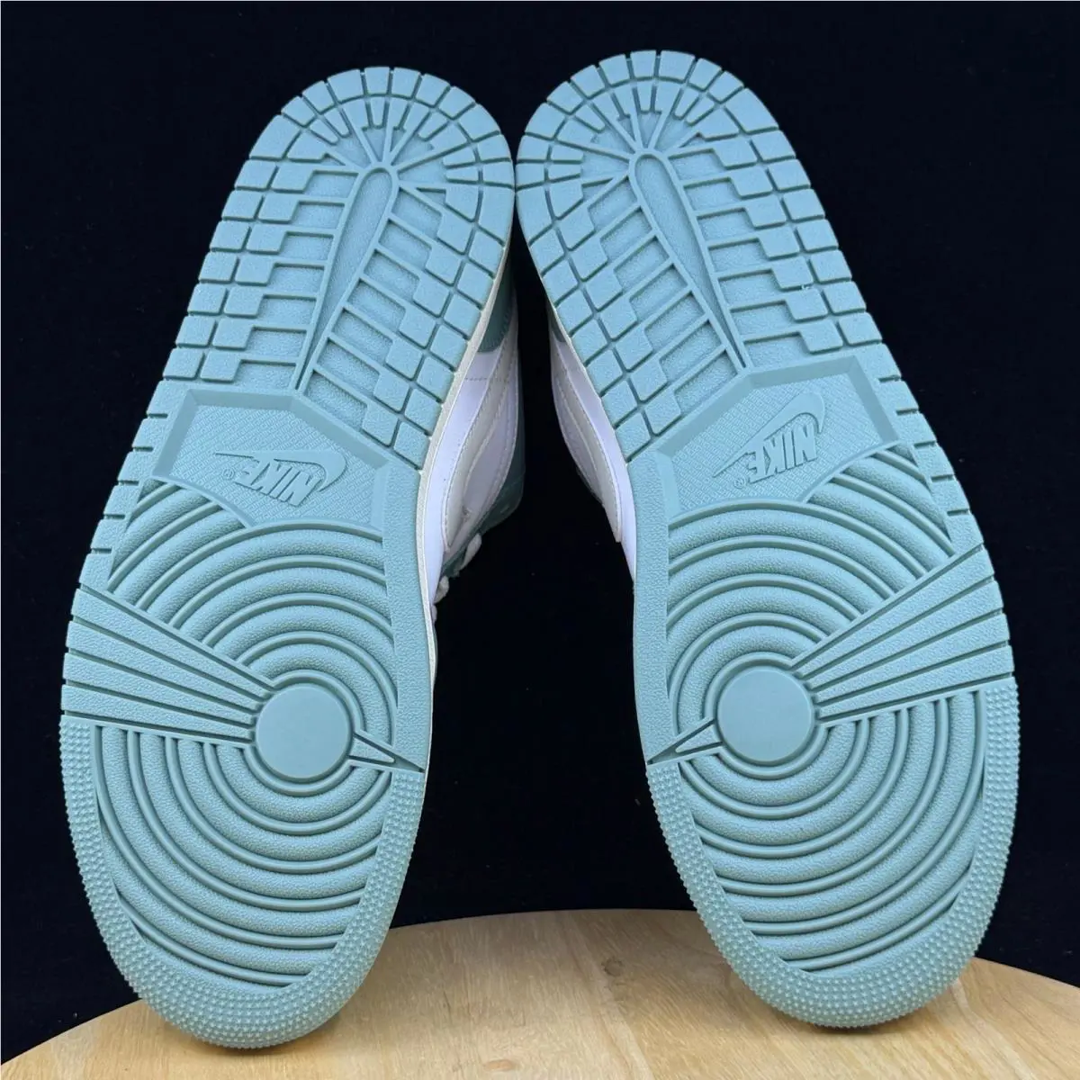 Nike shoes - White 7