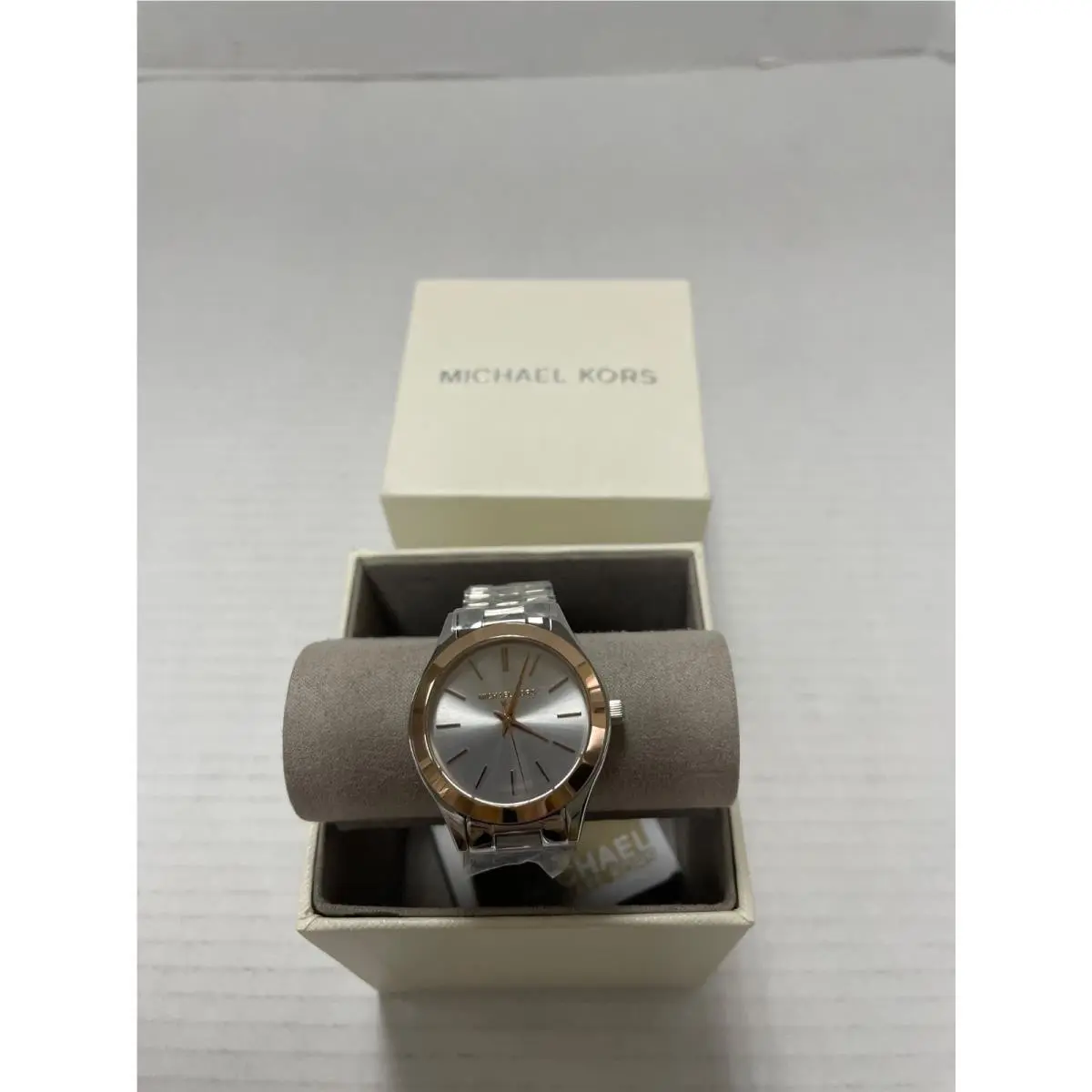 Michael Kors Dial Lady`s Watch