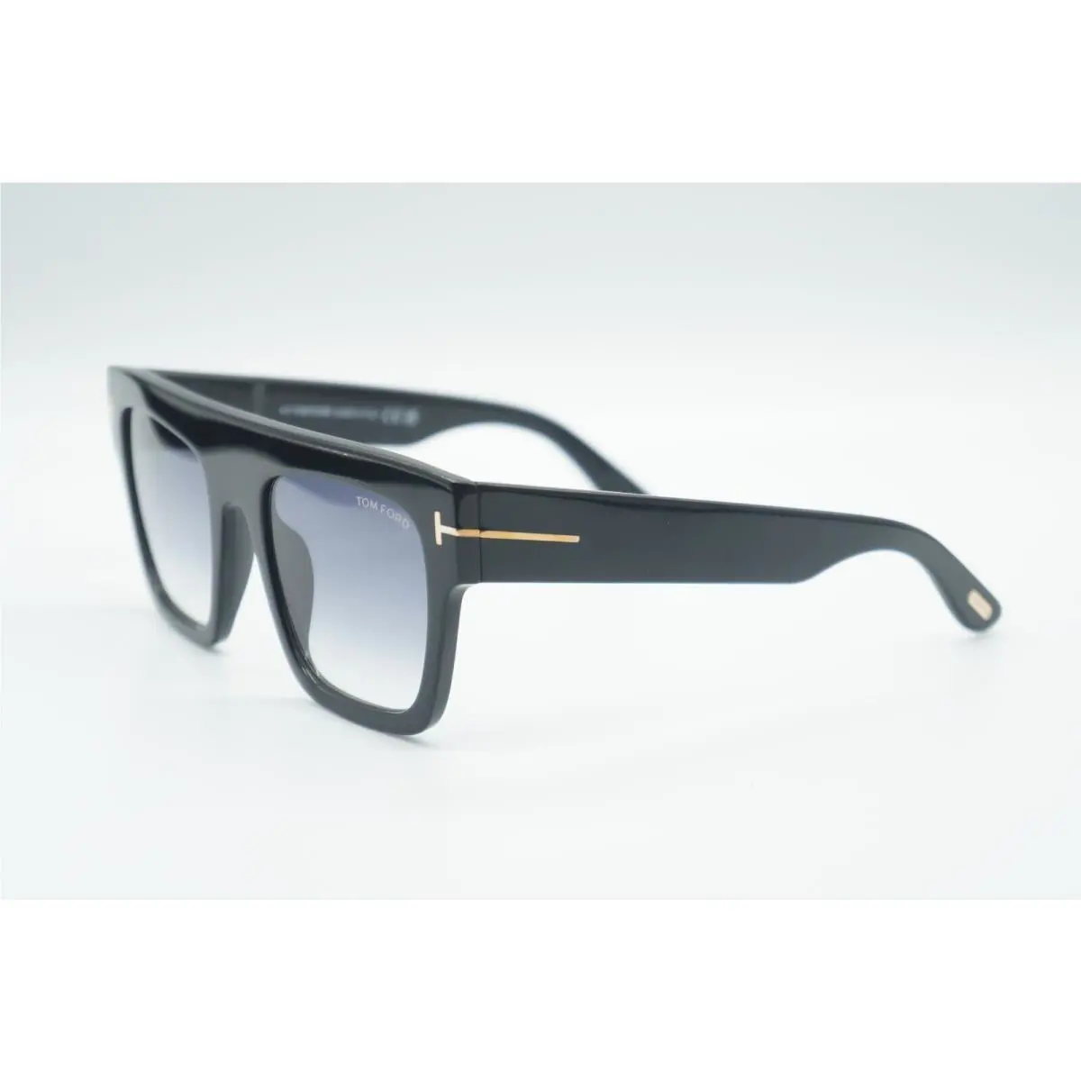 Tom Ford TF 847 01B Black Smoke Gradient Sunglasses Frames 52-21