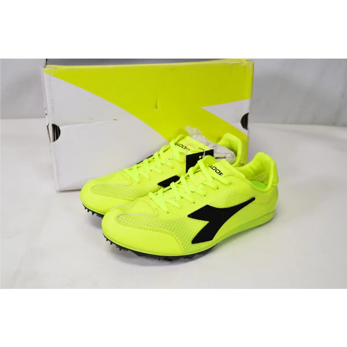 Diadora Mid Distance Spike Track Shoes Fluorescent Green Boys Mens 8