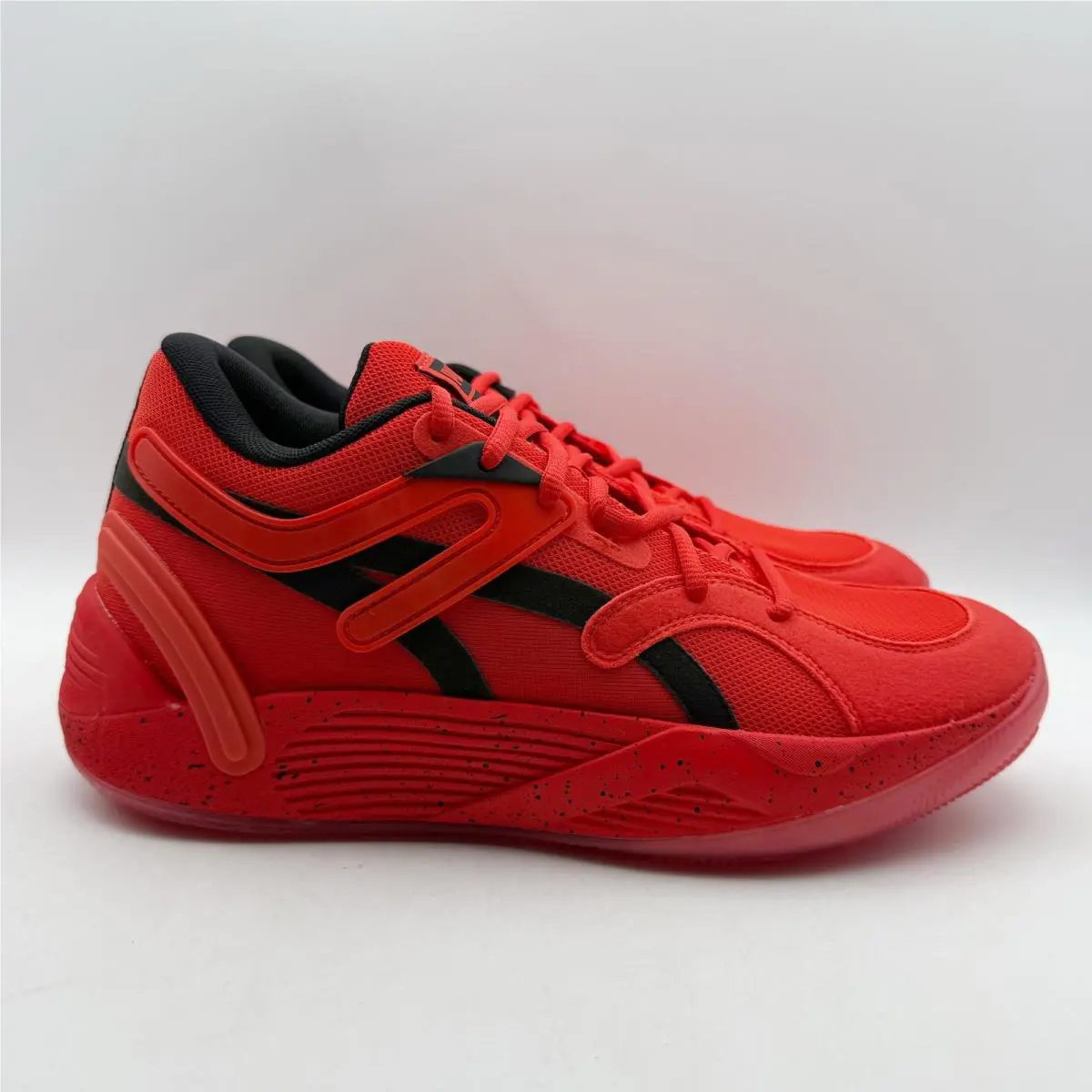 Puma shoes - PUMA TRC Blaze Court - TRC Blaze Court - Red (UPC: 195731092711) 1