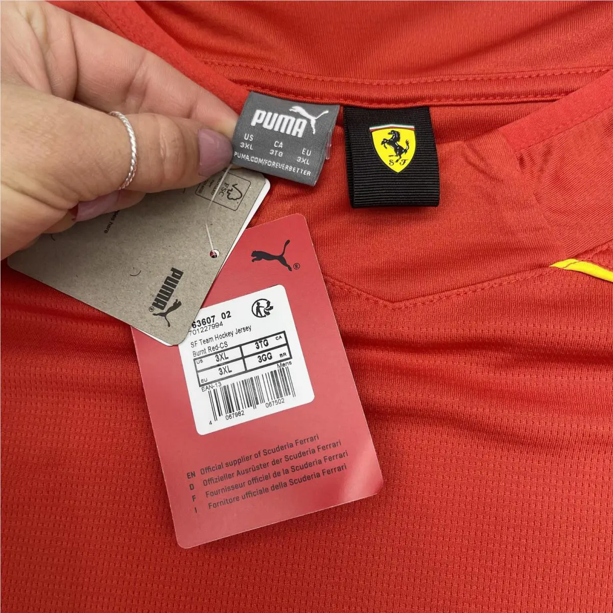 Puma clothing - Red 3