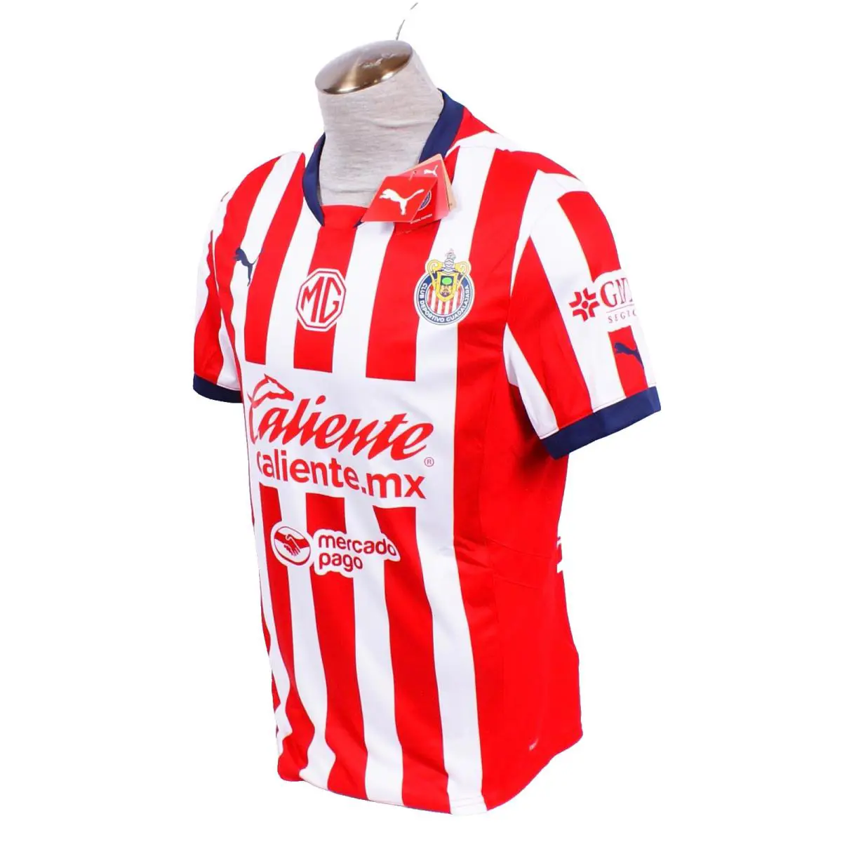 Puma clothing - Red & White (UPC: 197671668933) 0