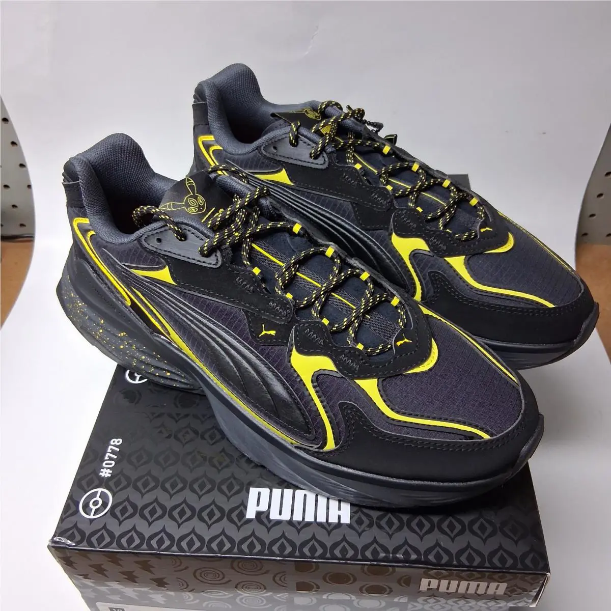 Puma shoes - PUMA POKÉMON Fade Umbreon - POKÉMON Fade Umbreon - Yellow 1
