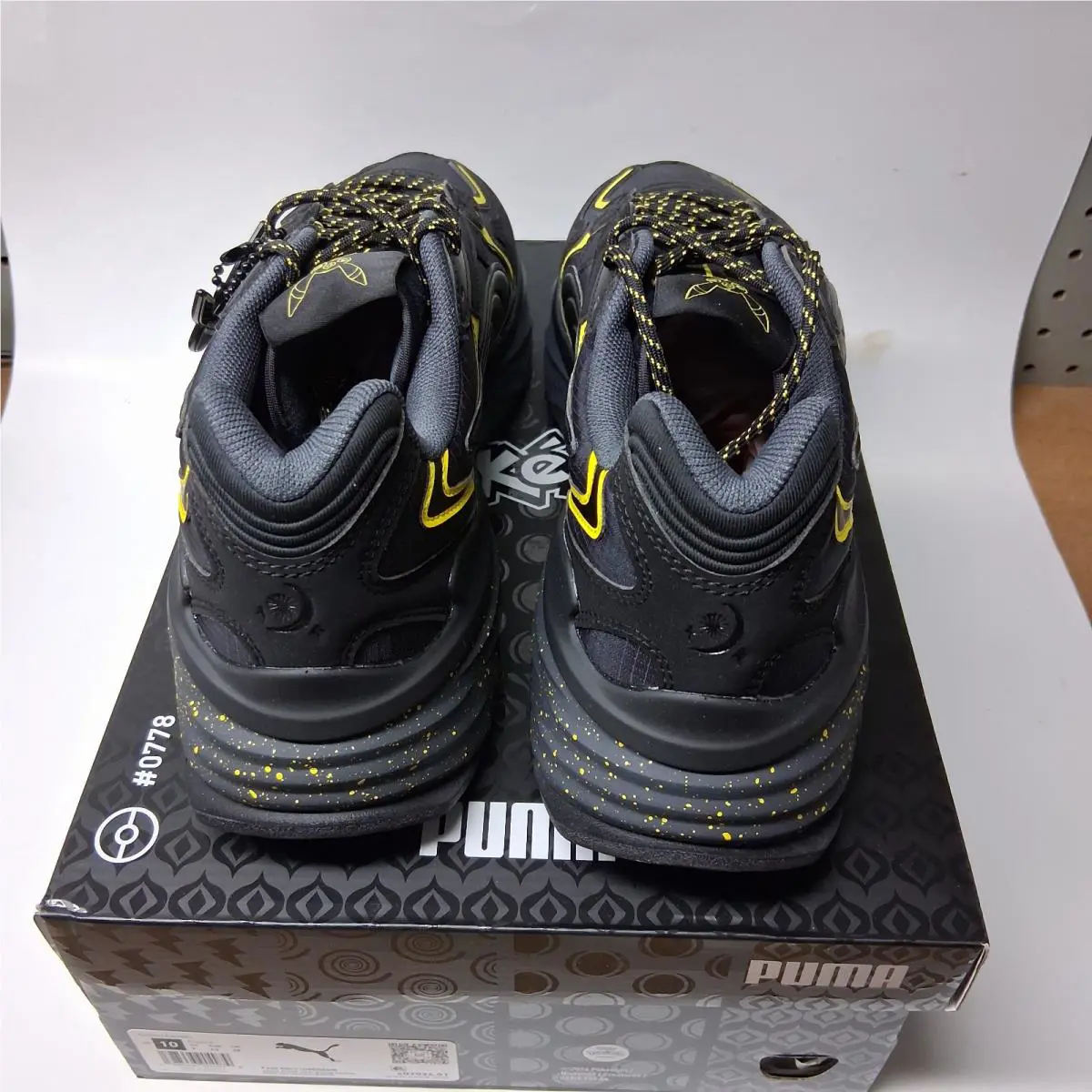 Puma shoes - PUMA POKÉMON Fade Umbreon - POKÉMON Fade Umbreon - Yellow 2