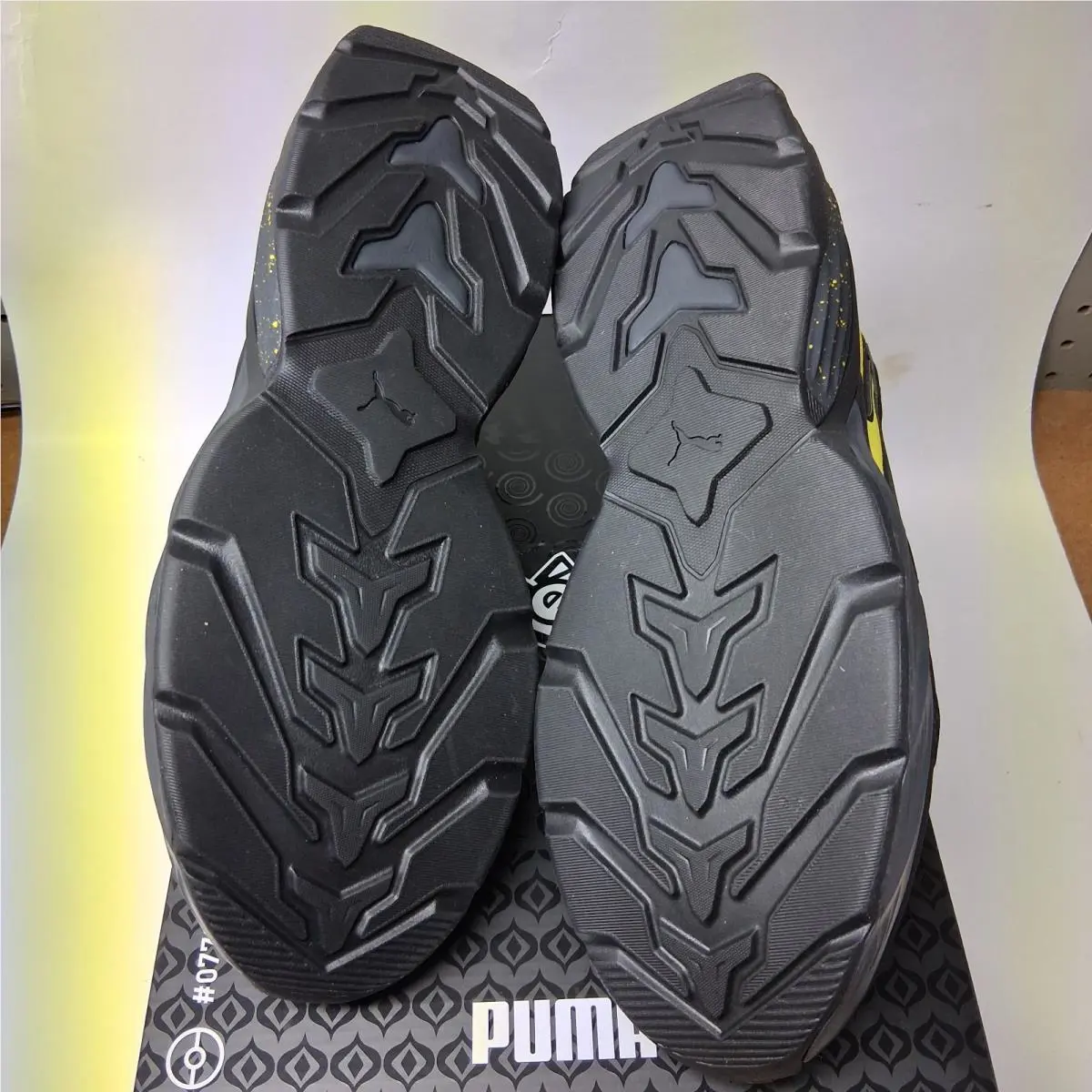 Puma shoes - PUMA POKÉMON Fade Umbreon - POKÉMON Fade Umbreon - Yellow 4
