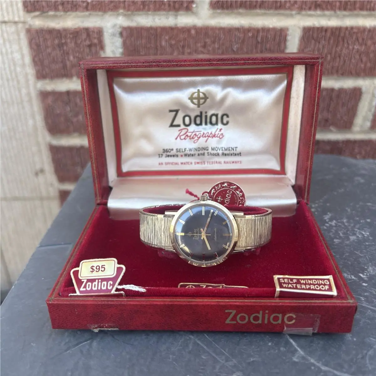 Vintage 60`s Gents Vintage Zodiac Hermetic Automatic Watch Mint Old Stock