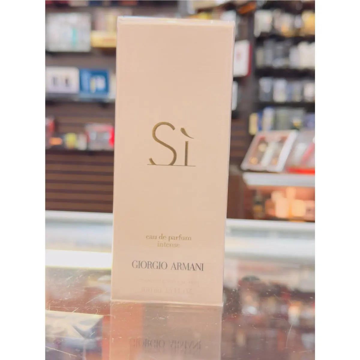 Armani Si Intense by Giorgio Armani 3.4oz/100ml Eau De Parfum Spray Black