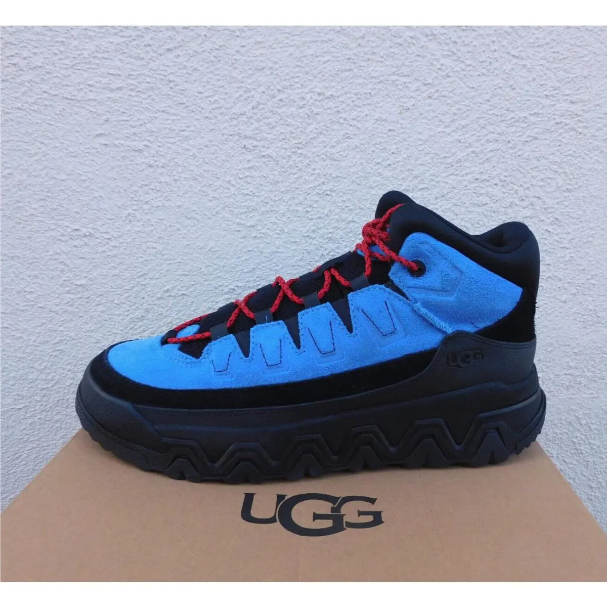 UGG shoes - UGG CAPTRAIL - CAPTRAIL - Black (UPC: 197634312644) 0