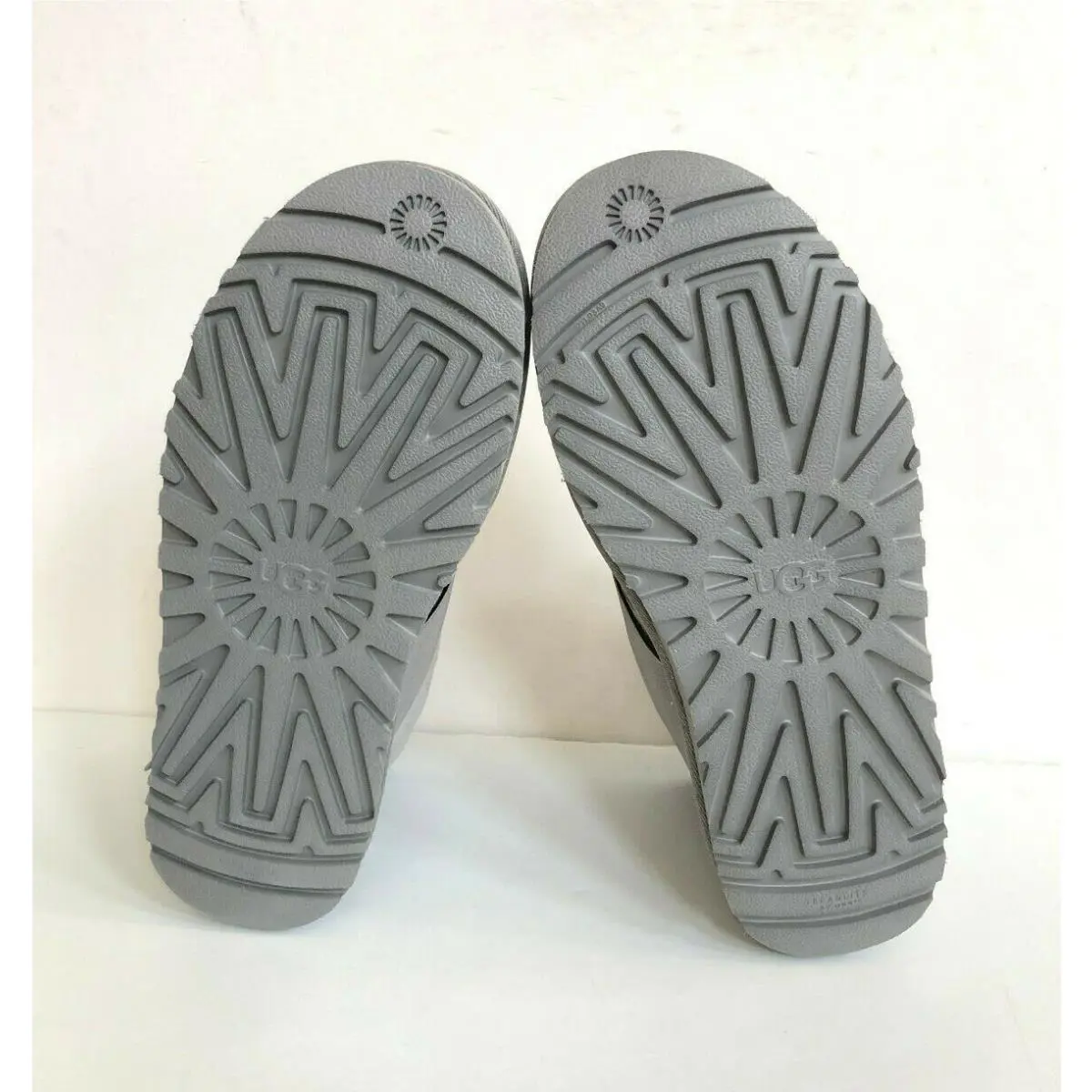 UGG shoes - UGG NEUMEL II GRAPHIC - NEUMEL GRAPHIC - SEAL 3