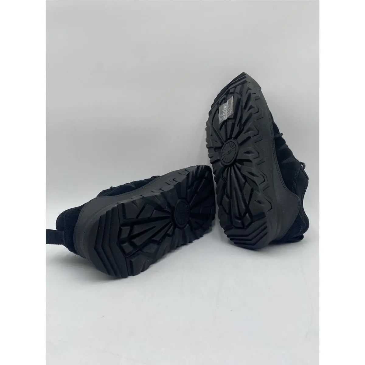 UGG shoes - UGG CAPTRAIL - CAPTRAIL - Black 7