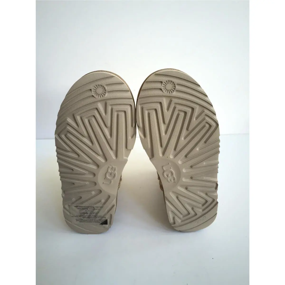 UGG shoes - GOLD 3