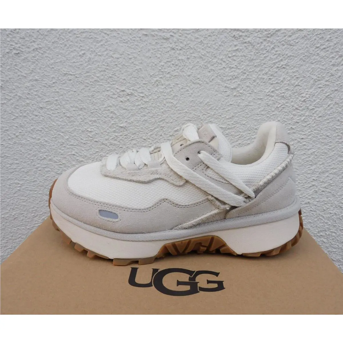 UGG shoes - UGG RetroFi Low - RetroFi Low - White (UPC: 197634804415) 0