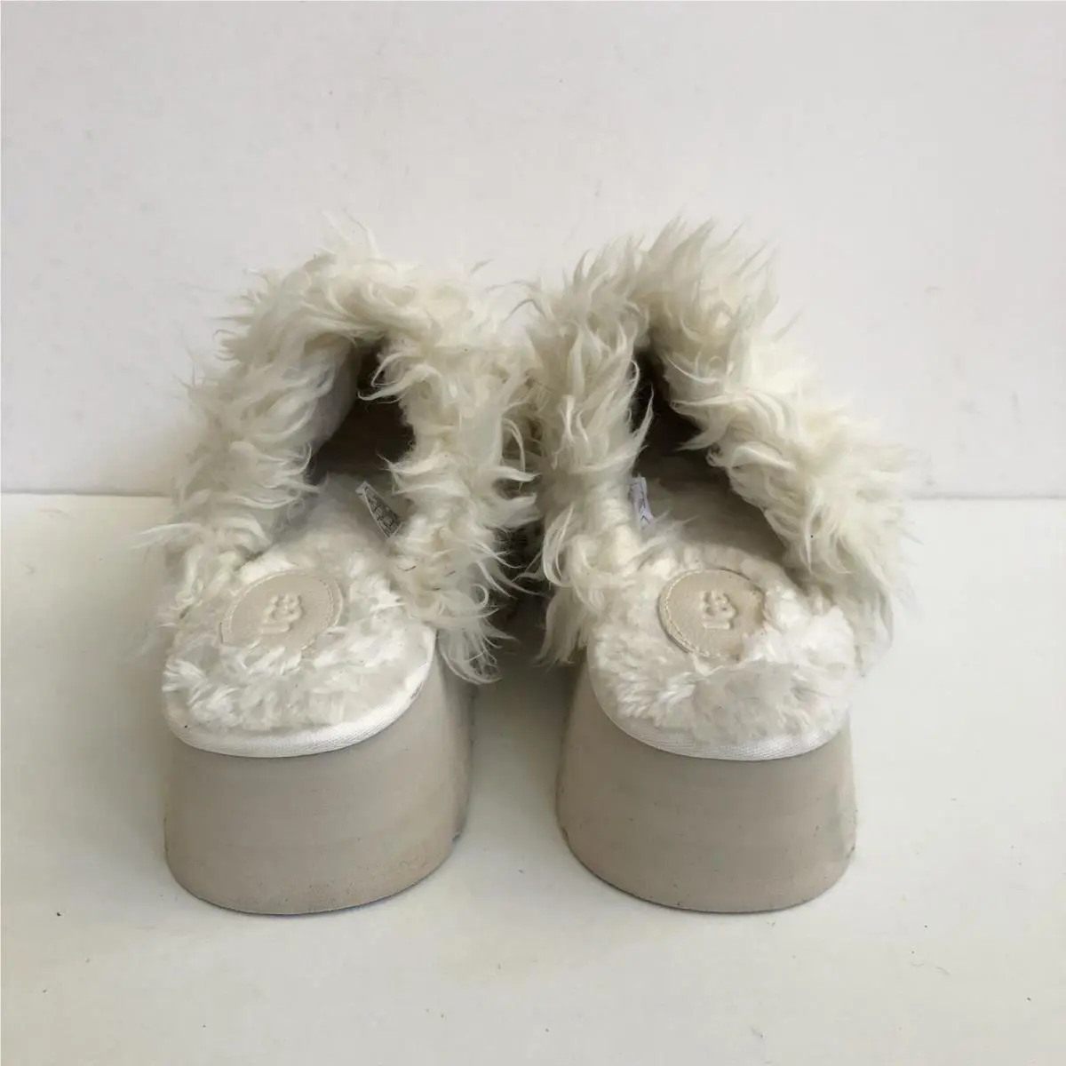 UGG shoes - UGG FLUFF MOMMA SLIDE - FLUFF MOMMA SLIDE - White 2