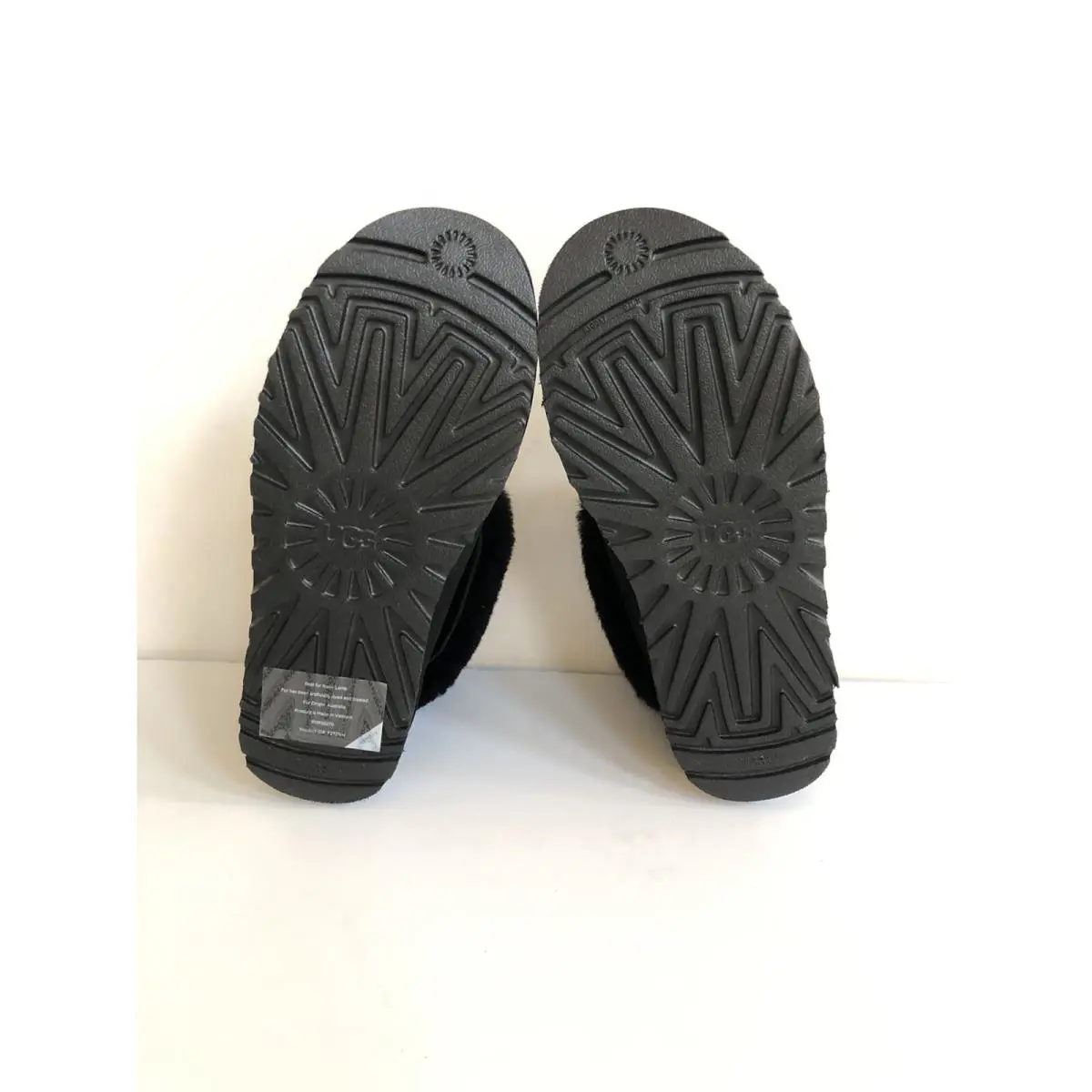 UGG shoes - UGG MATE REVIVAL - MATE REVIVAL - Black 3