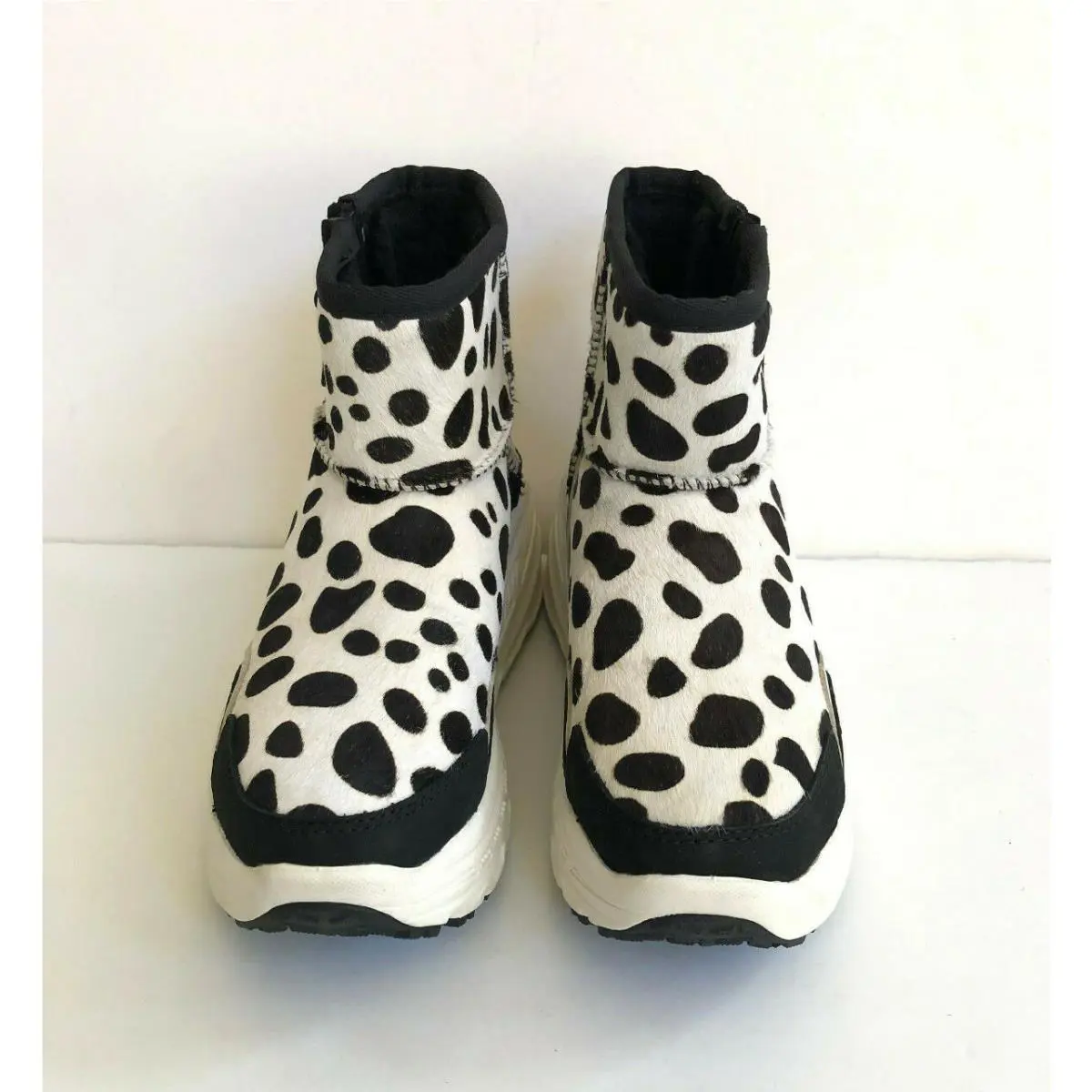 UGG shoes - UGG ALL GENDER CA805 - ALL GENDER - Black 1
