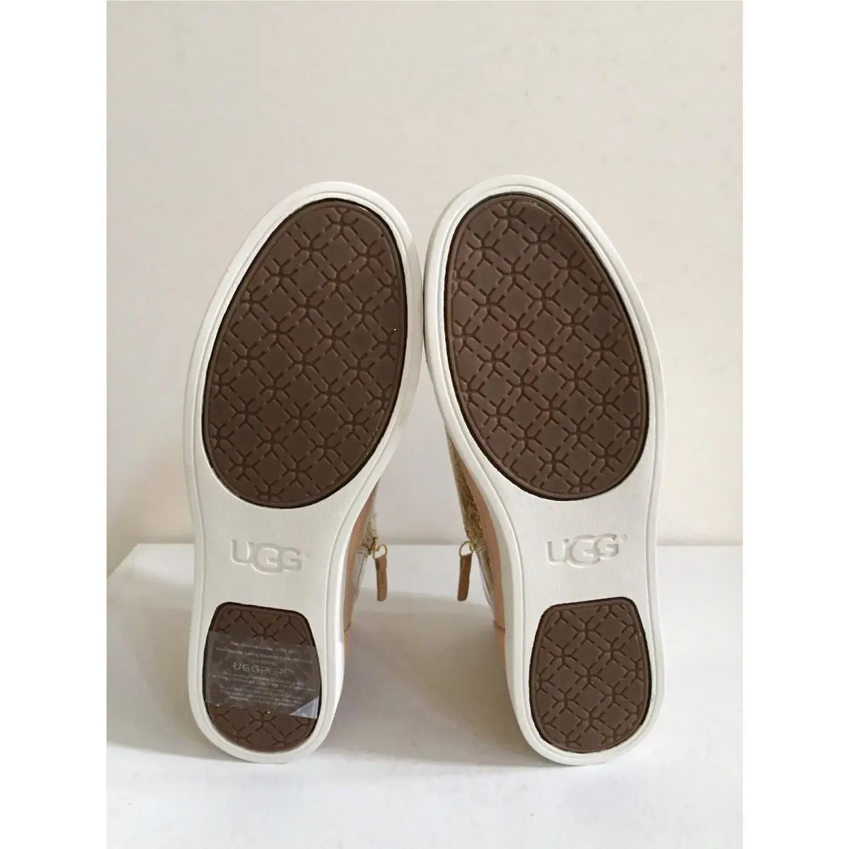 UGG shoes - GOLD 3