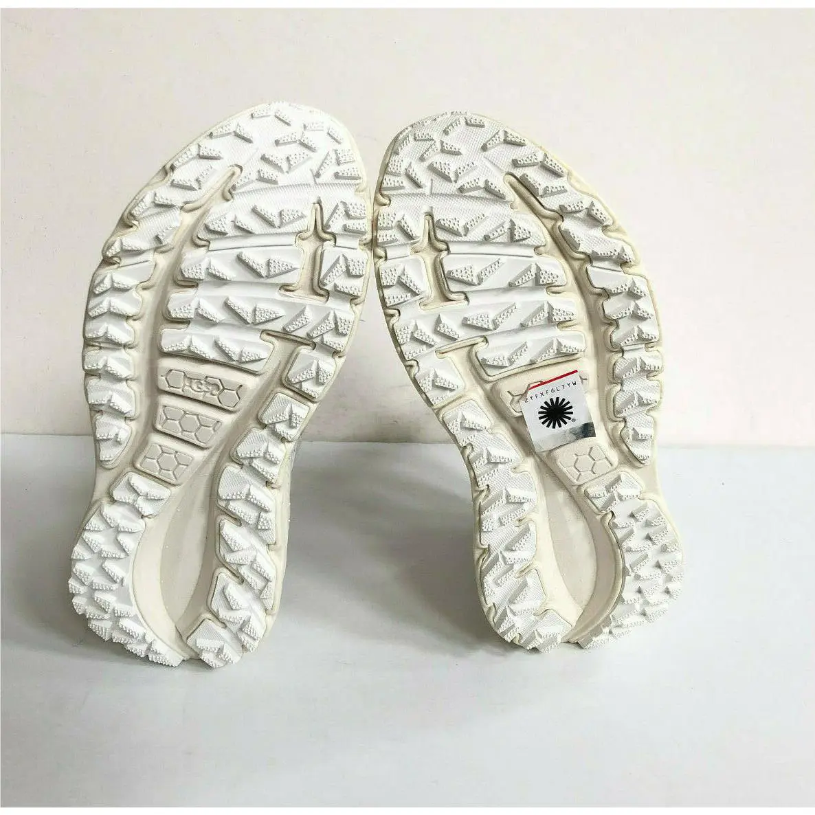 UGG shoes - White 3