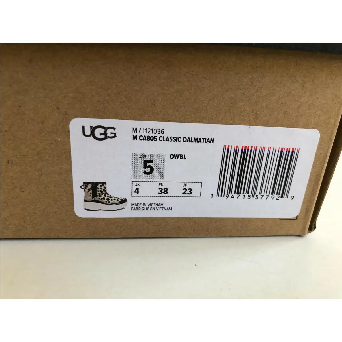 UGG shoes - UGG CA805 - Black 5