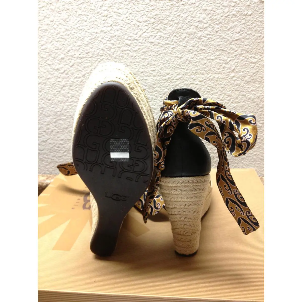 UGG shoes - Main: BLACK 3