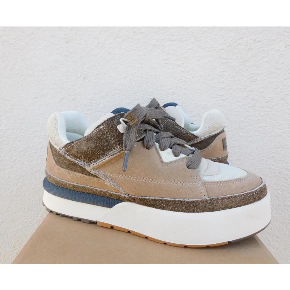 UGG shoes - UGG Goldencush - Goldencush - Sand (UPC: 197634123721) 0