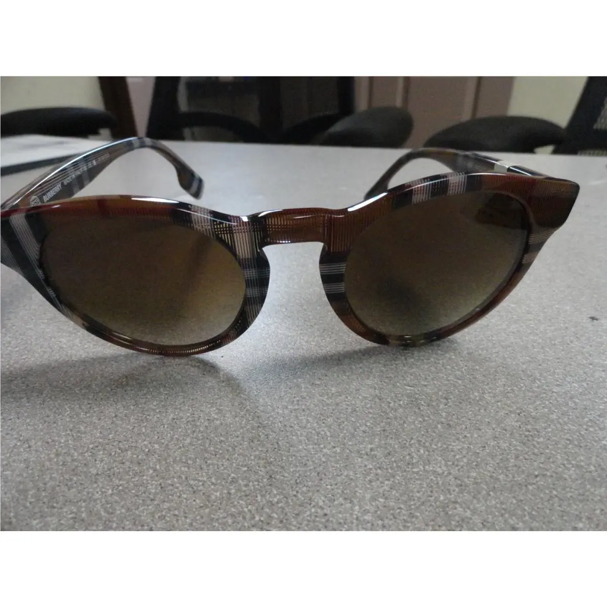 Burberry B4359-3967 Reid Brown Classic Plaid Round Sunglasses 49/23 149
