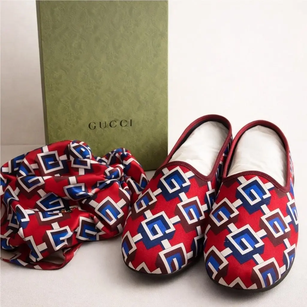 Voyage Satin Slippers Mens 14 Red Blue GG Geometric Print Italy by Gucci