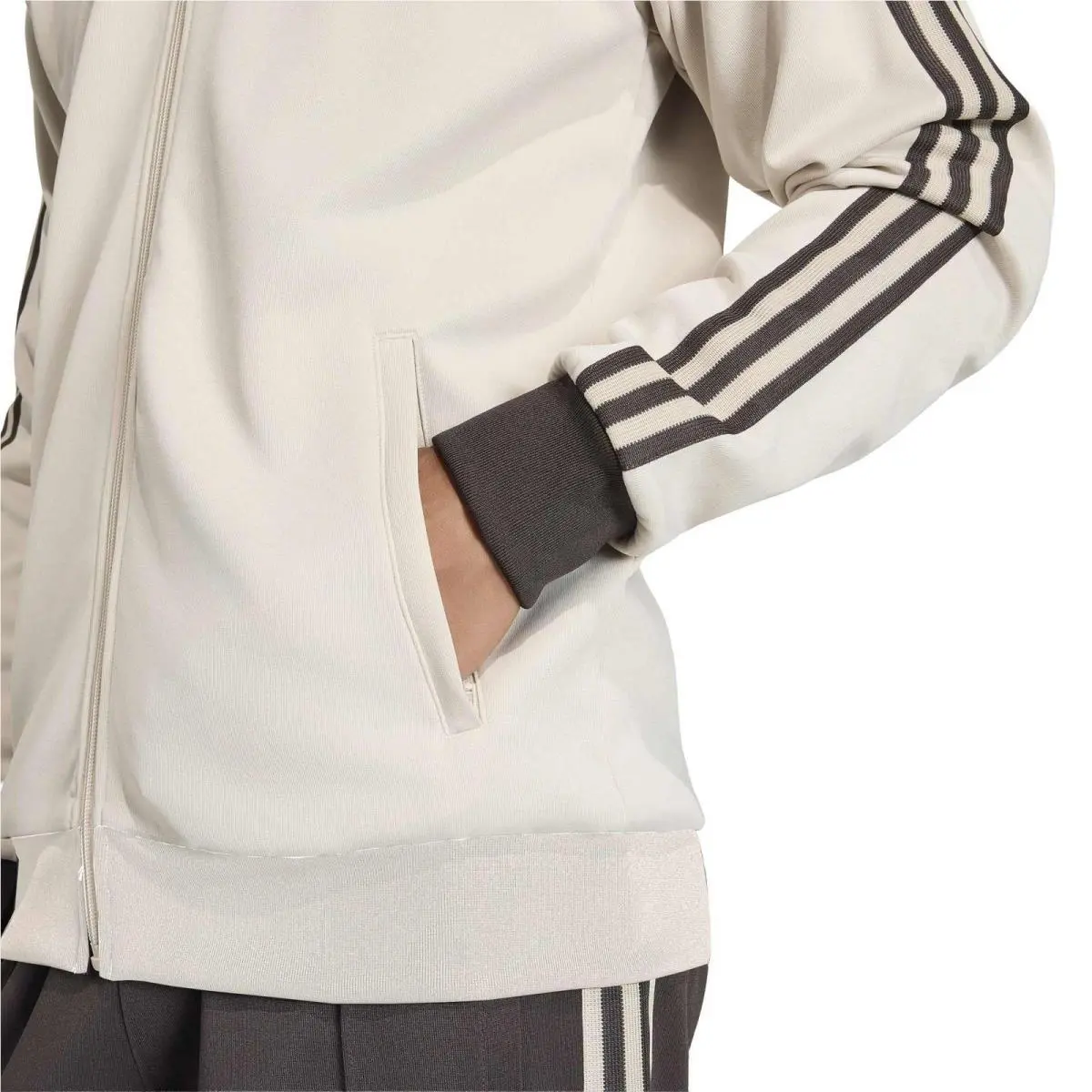 Adidas clothing - Khaki 3