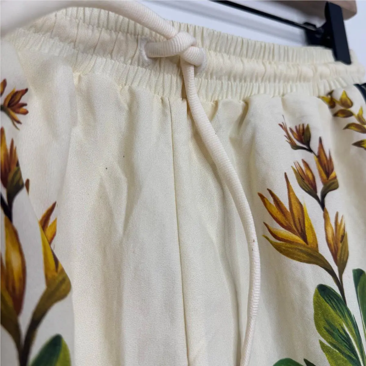 Adidas clothing - Beige 5