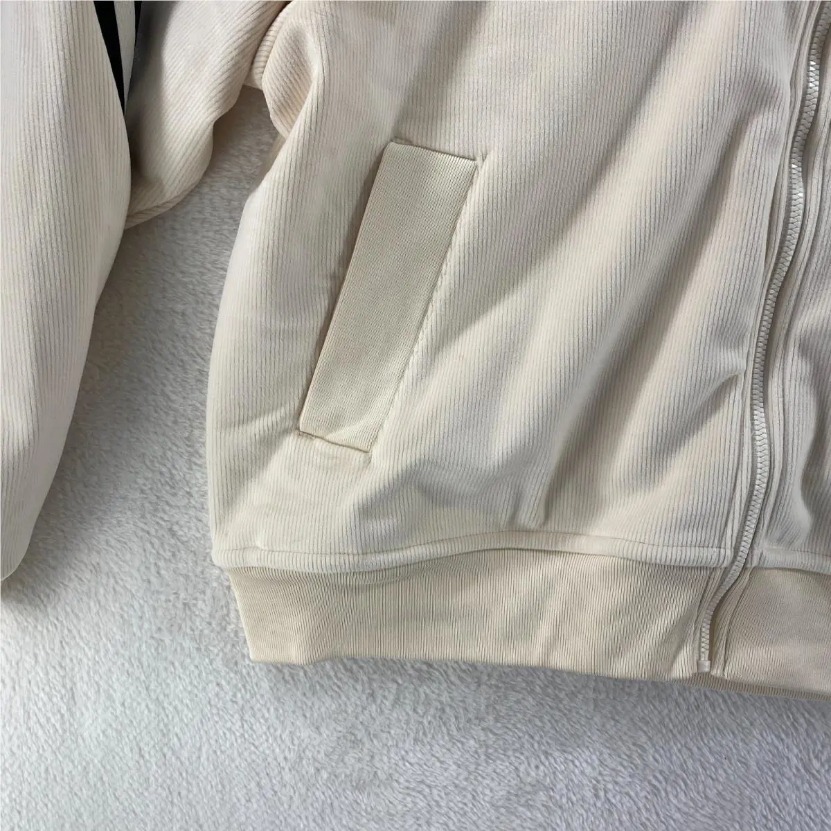 Adidas clothing - Wonder White - Beige Cream 3