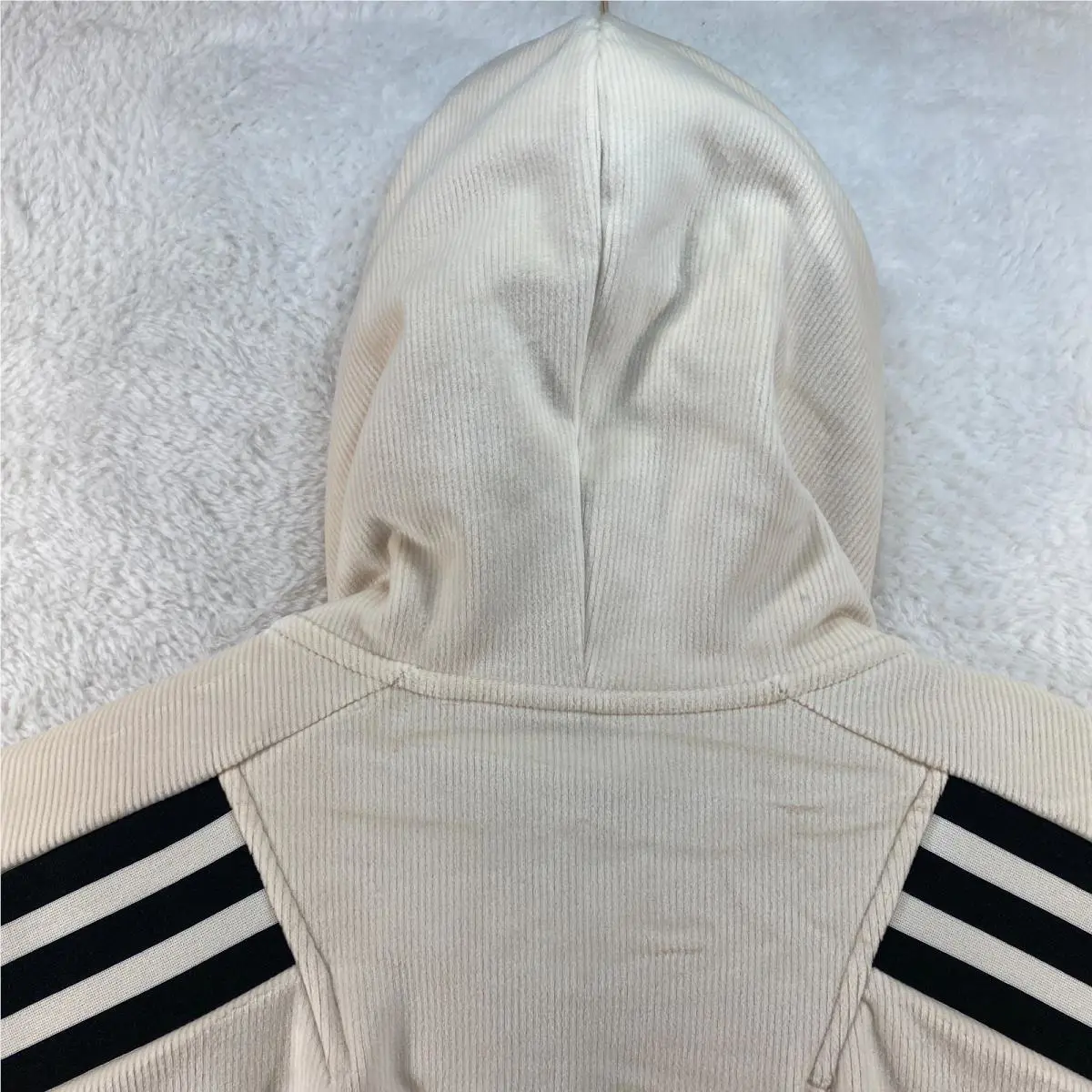Adidas clothing - Wonder White - Beige Cream 1