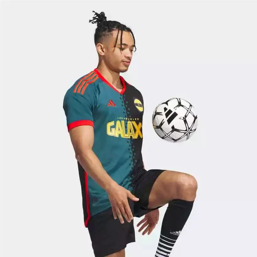 Adidas clothing - Multicolor 13