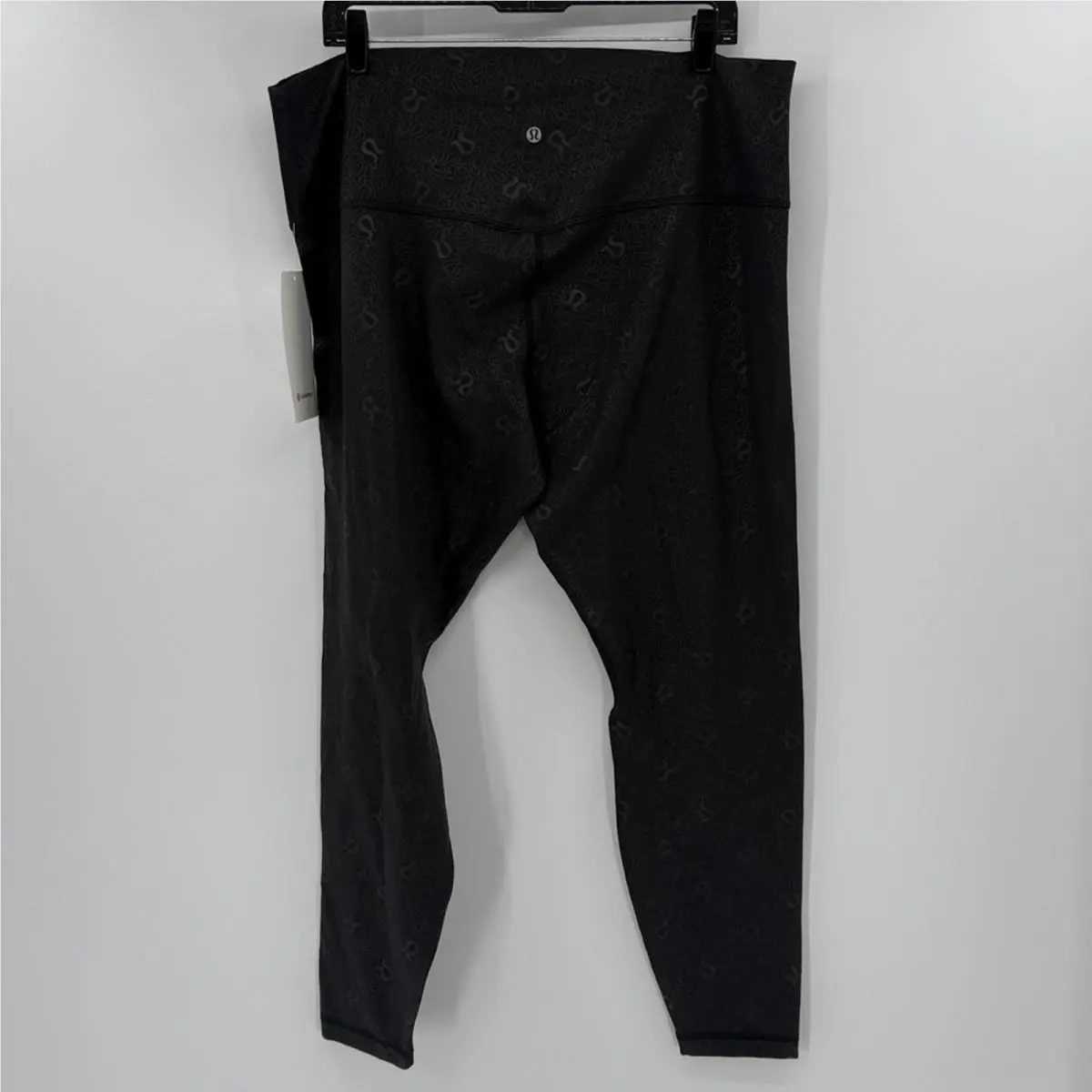 Lululemon clothing - Black 5