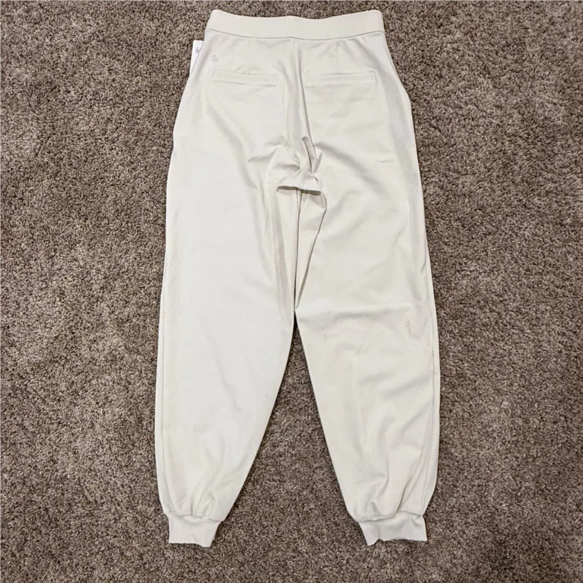 Lululemon clothing - Beige 8