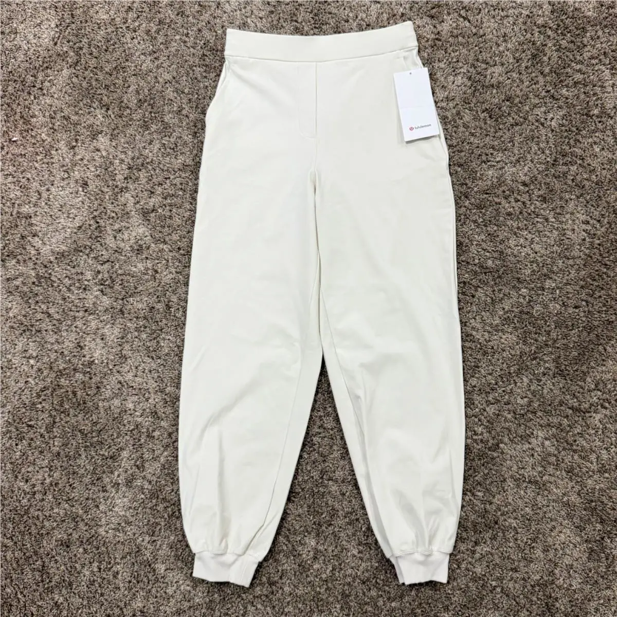 Lululemon clothing - Beige 5