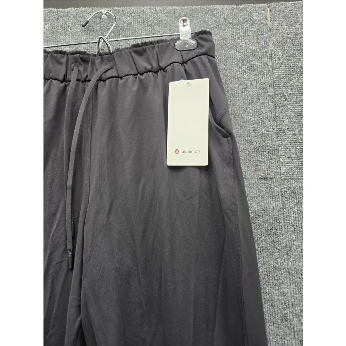 Lululemon clothing - Black 2