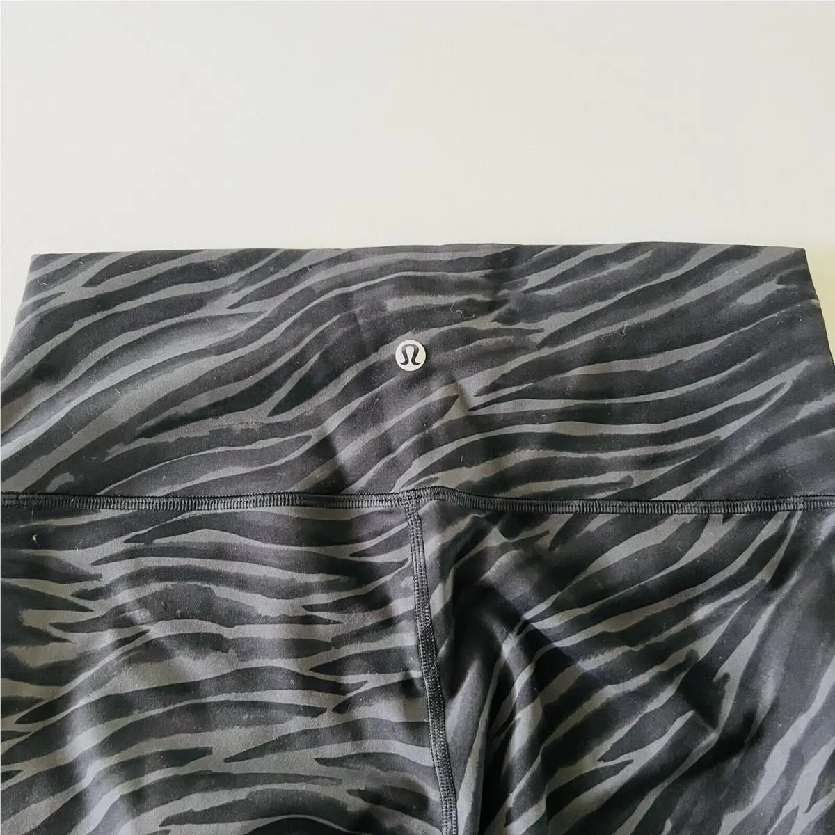 Lululemon clothing - Black 3