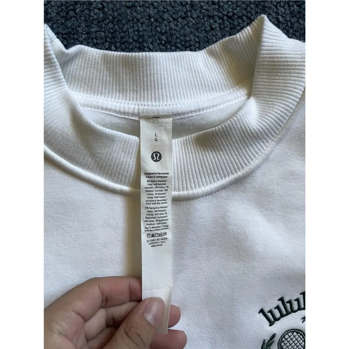 Lululemon clothing - White 2