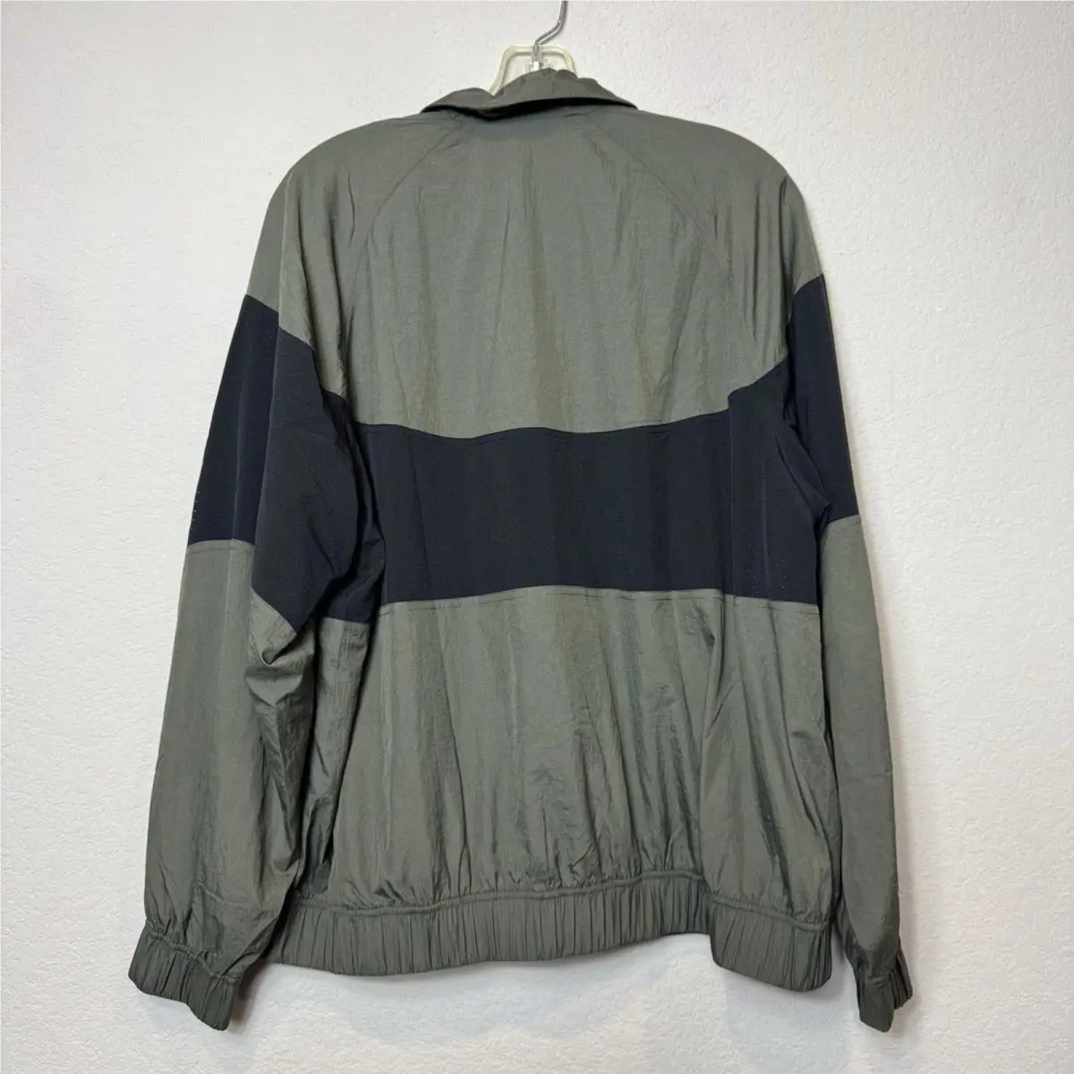 Lululemon clothing - Black 6