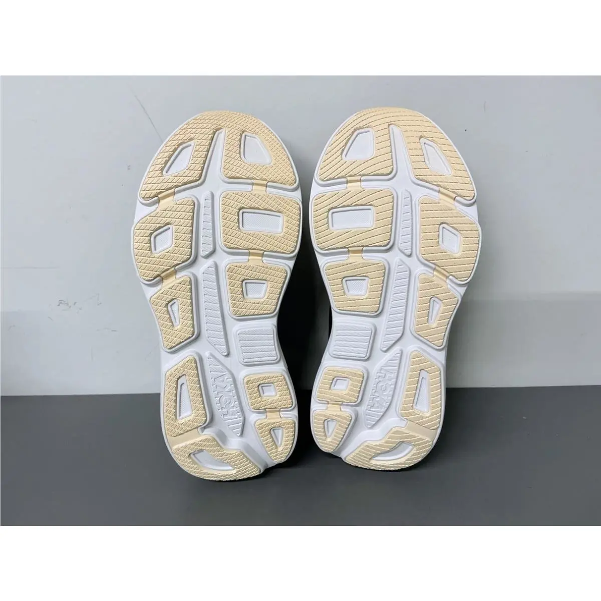 Hoka shoes - Bondi 9 - Bondi - Black (UPC: 197634742281) 3