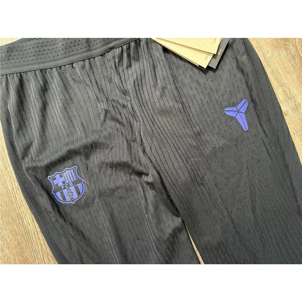 Nike clothing - IO4254010 - IO4254010 - Black (UPC: 0198487458466) 1