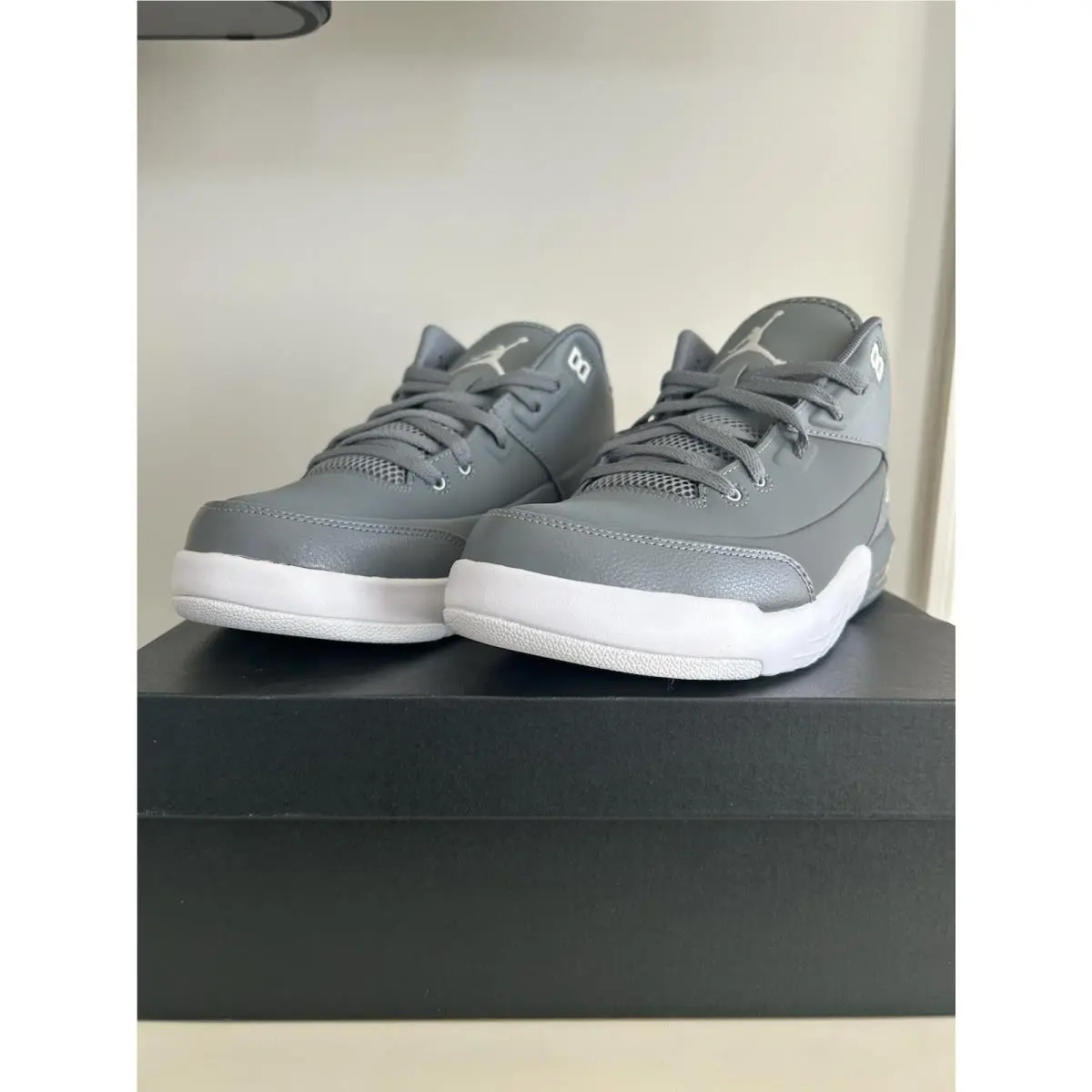 Jordan Men`s Flight Origin 3 Size Mid Sneaker Cool Grey White Size 10