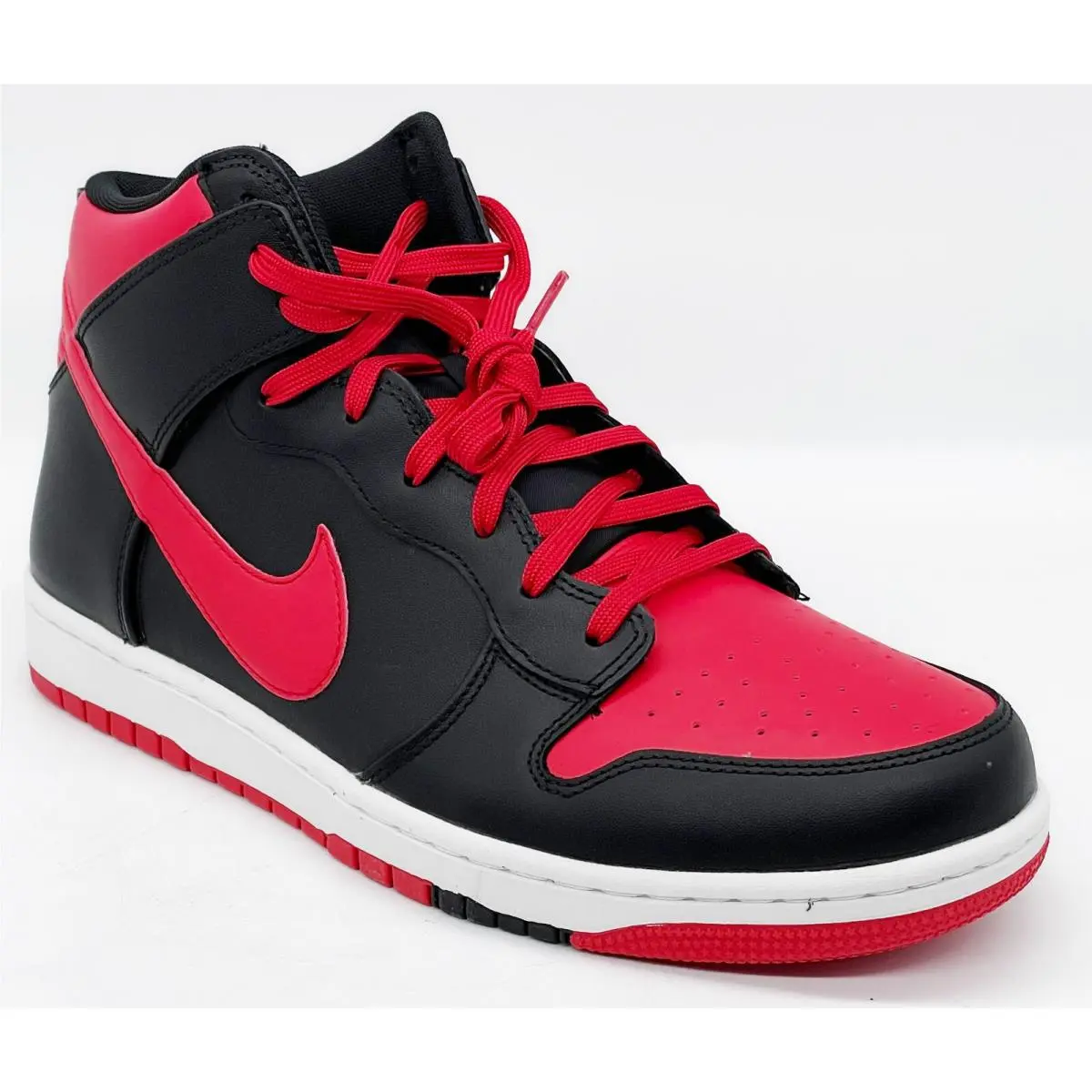 Dunk Cmft Bred Sneakers Size 10.5 Mens Red Black 705434-600 by Nike