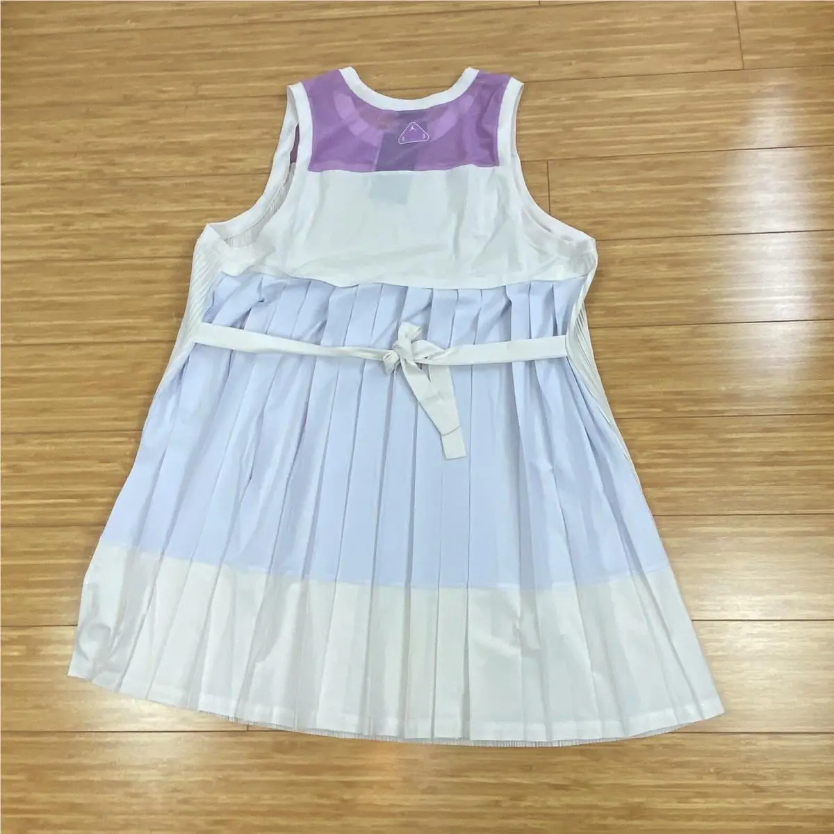 Nike clothing - Purple & White 1
