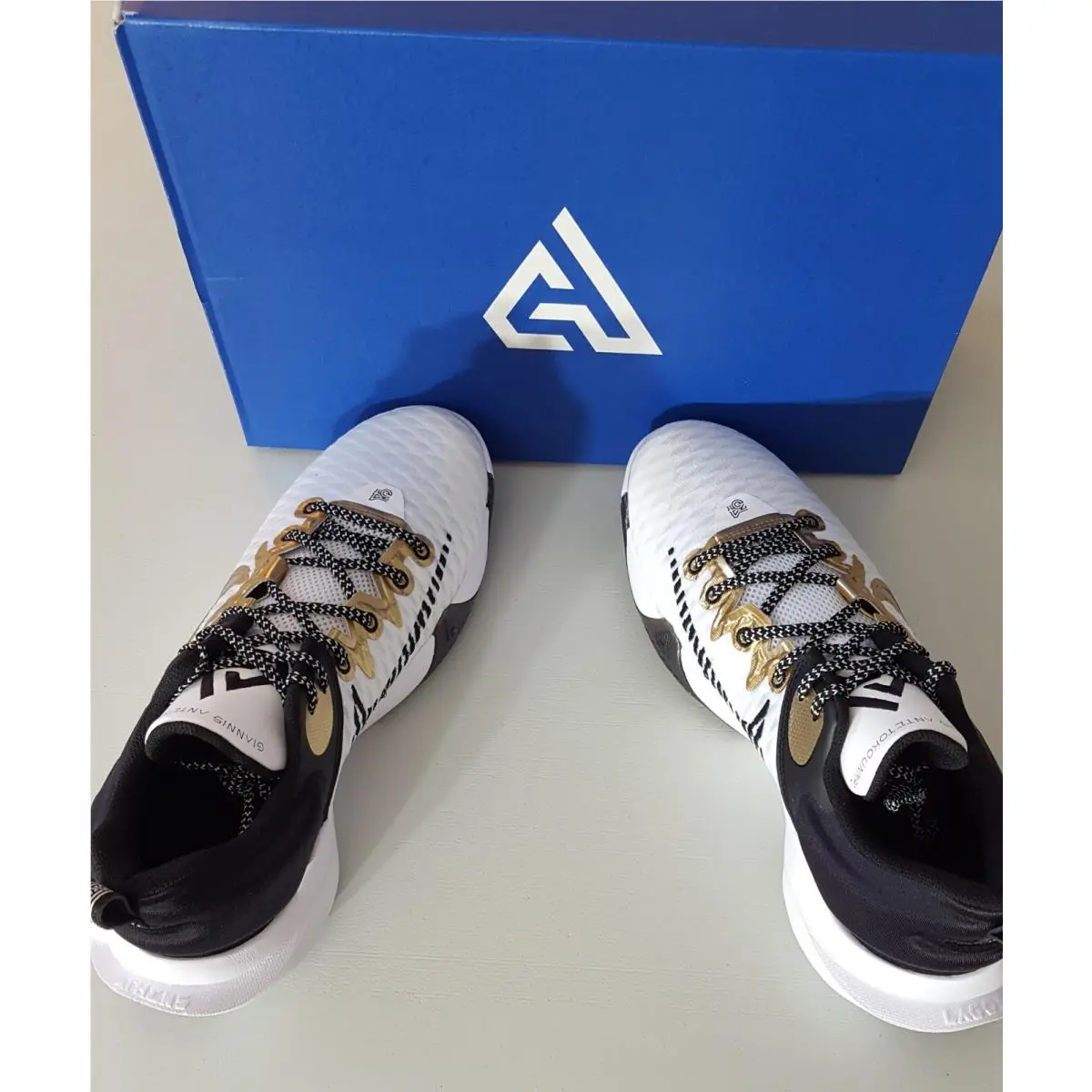 Nike Giannis Immortality Men`s Basketball Shoes Black/white/metallic Gold Size 12