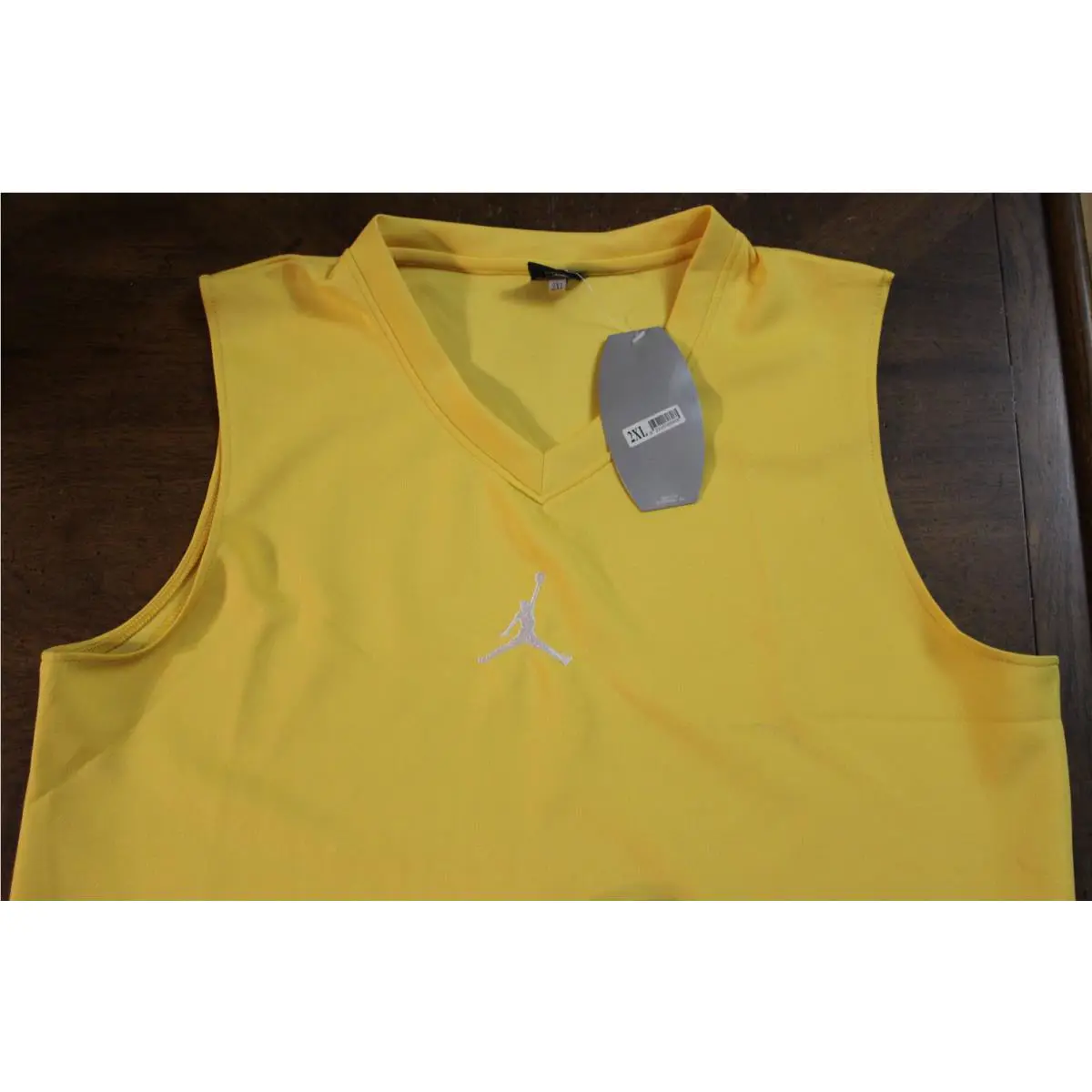 Nike clothing - 82335768808 RN 56323 CA 05553 RFC# NME920220KL4 - Yellow 5