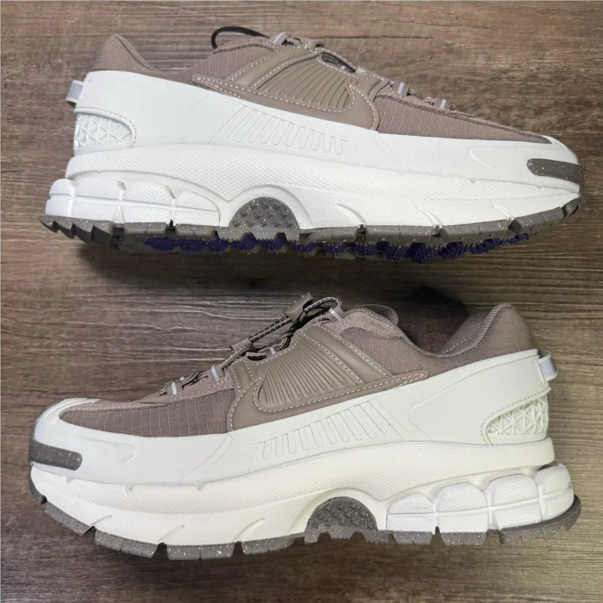 Nike shoes - Nike Air Zoom Vomero Roam - HQ2181-006 - Brown 2