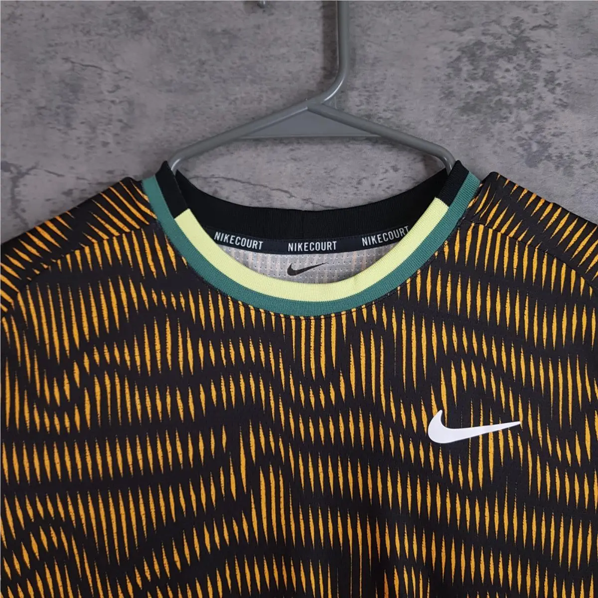 Nike clothing - Nike Court Advantage Dri Fit Tennis Shirt - FD5322-010 - Black 1