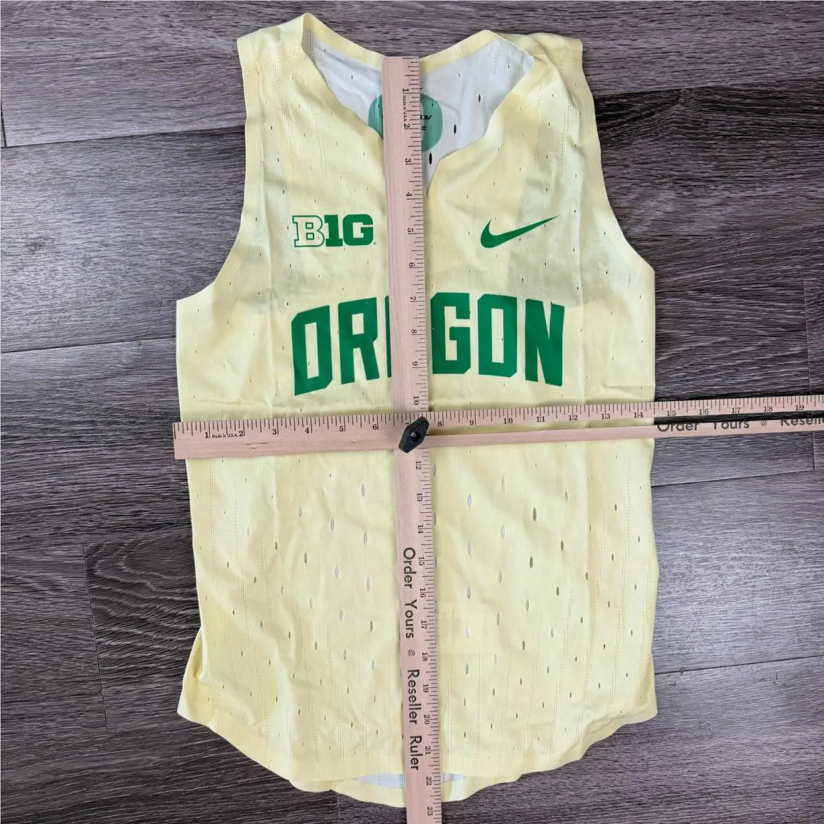 Nike clothing - Yellow 3