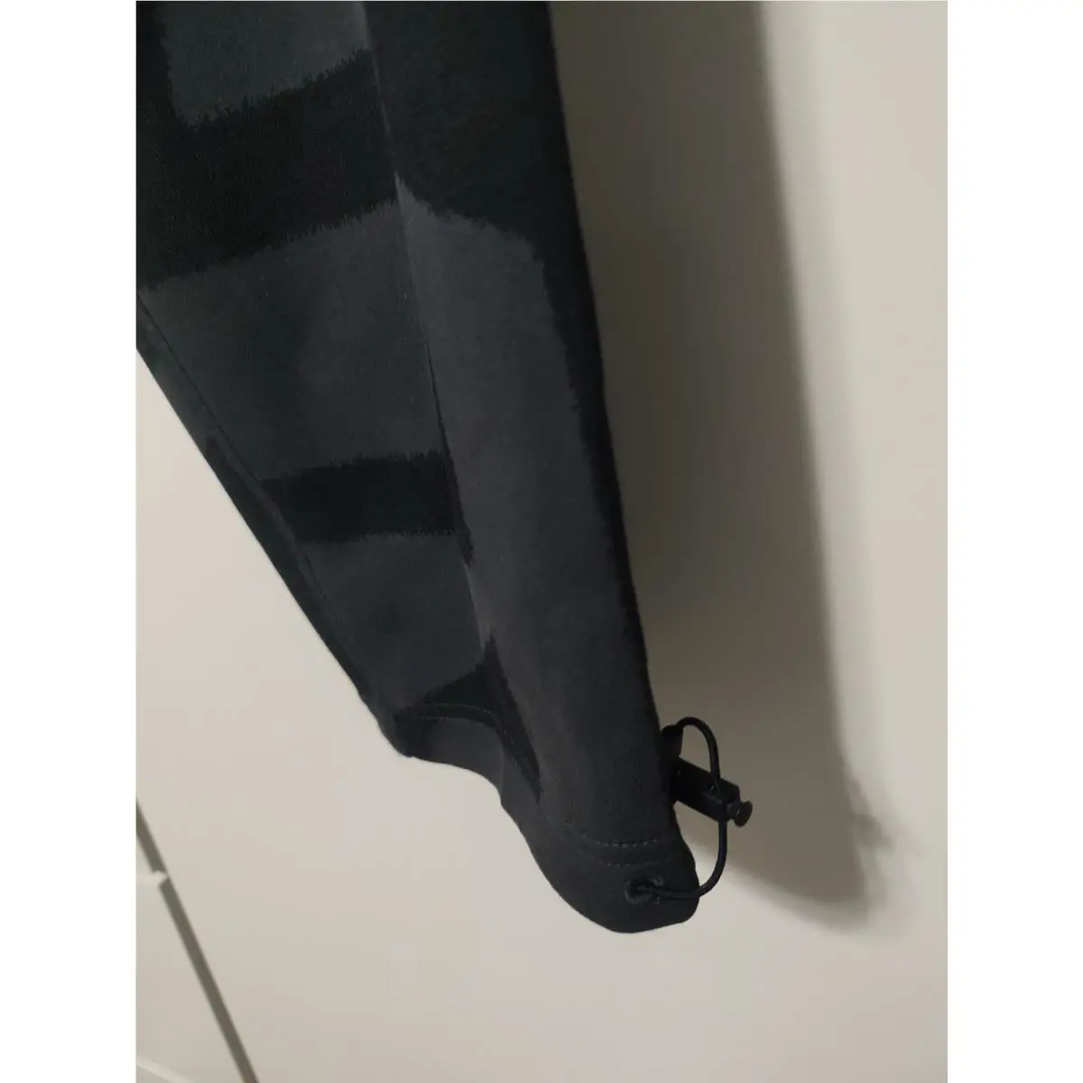 Nike clothing - Black (UPC: 197596559545) 5